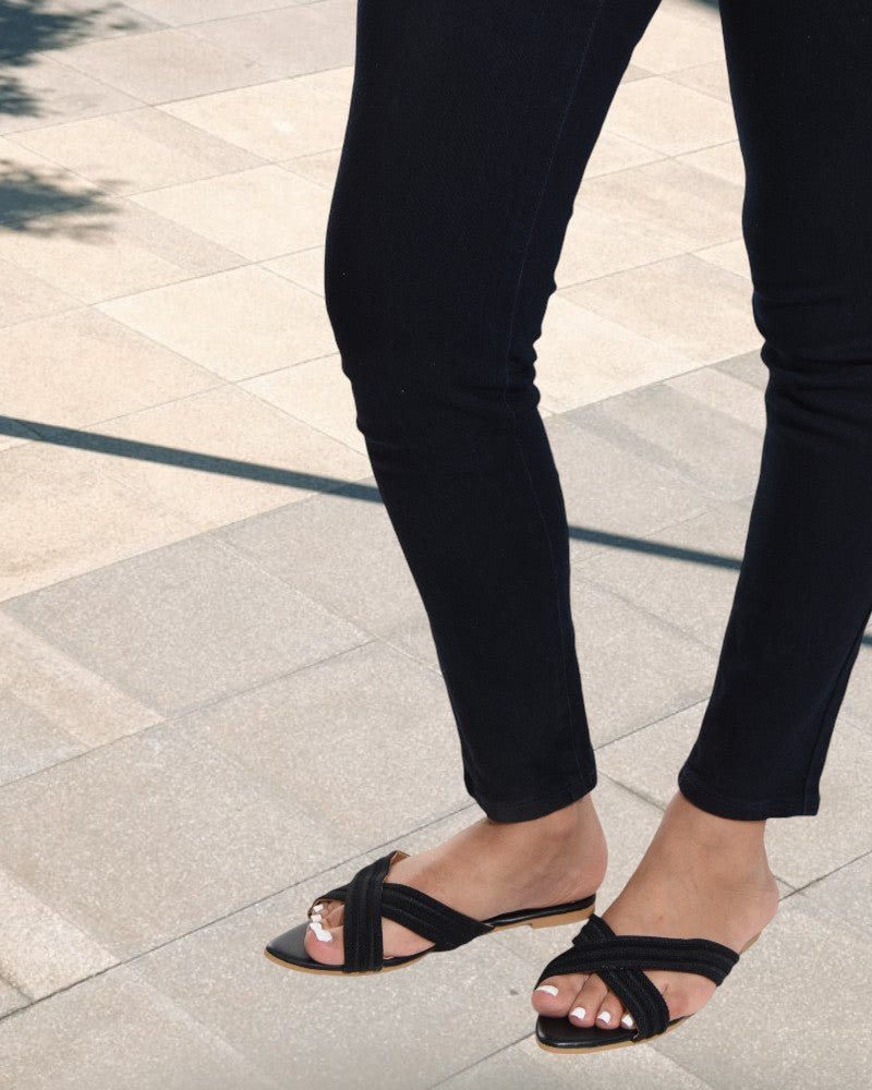 Black Criss Cross Sandals - StylePhase SA