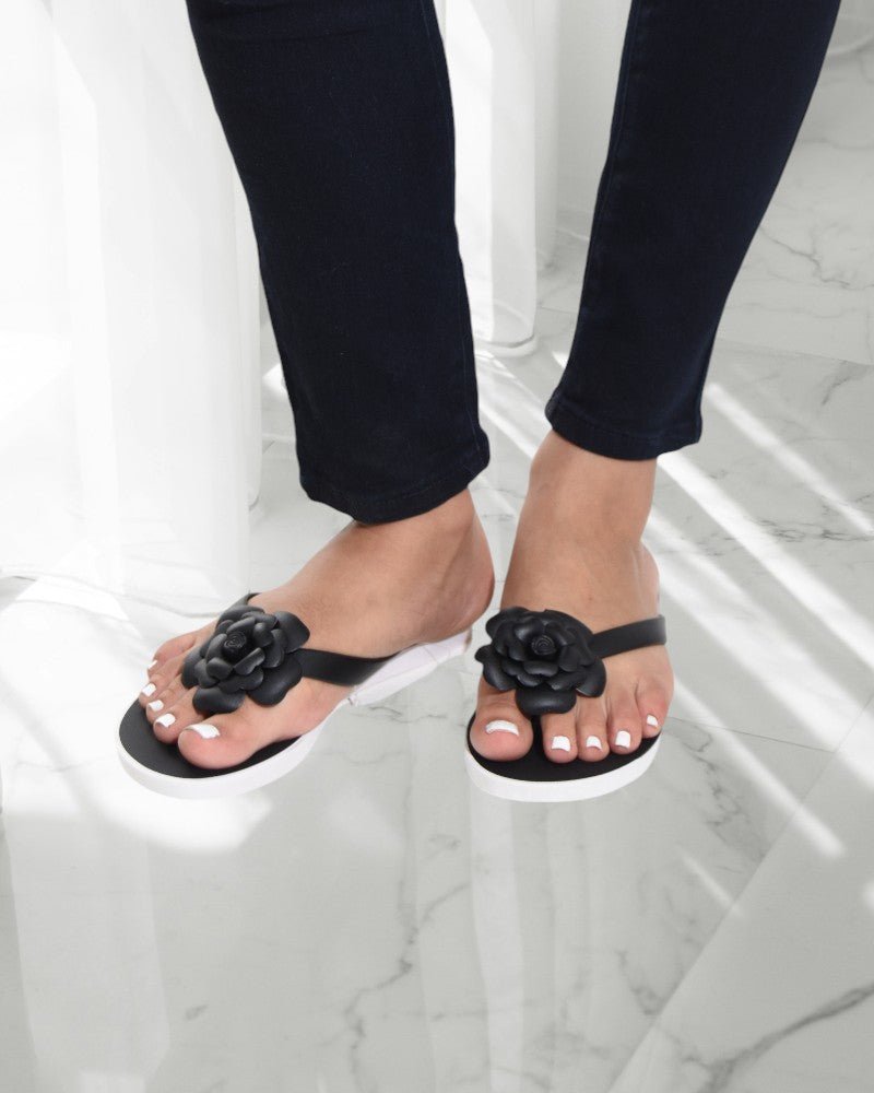 Black Flip - Flop With a Flower - StylePhase SA