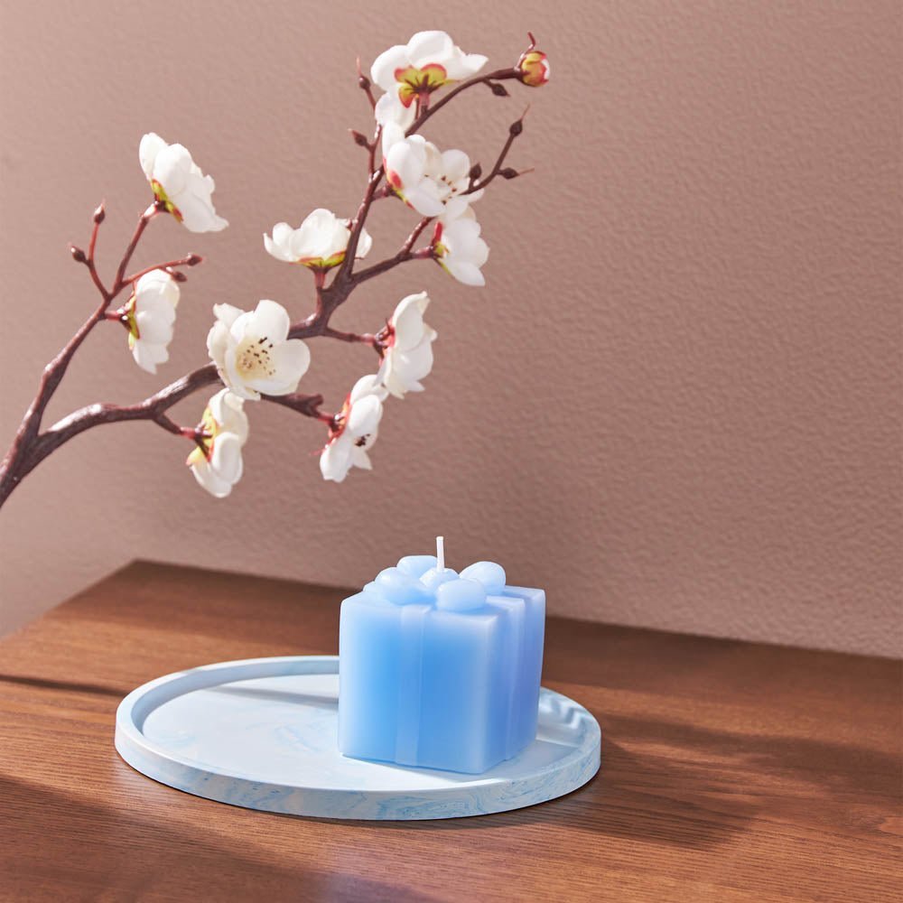 Gift Shaped Rose Scented Candle - StylePhase SA