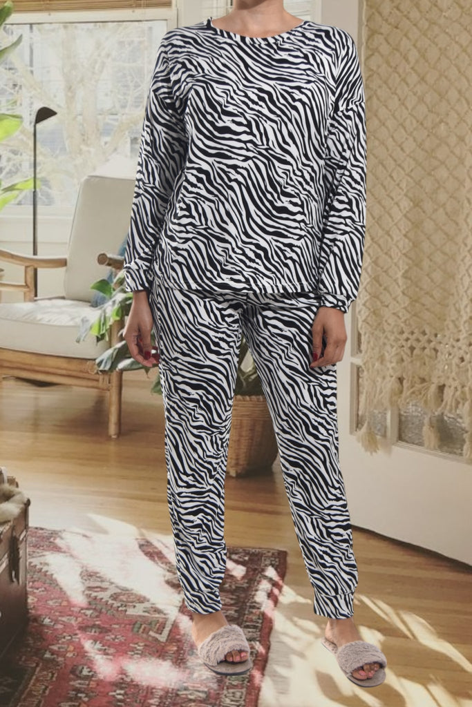 Ladies Black And White Pajama Set - StylePhase SA