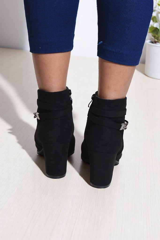 Ladies Black Loop Ankle Boots - StylePhase SA