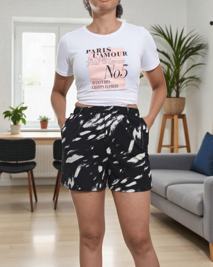 Ladies Black Pattern Pocket Shorts - StylePhase SA