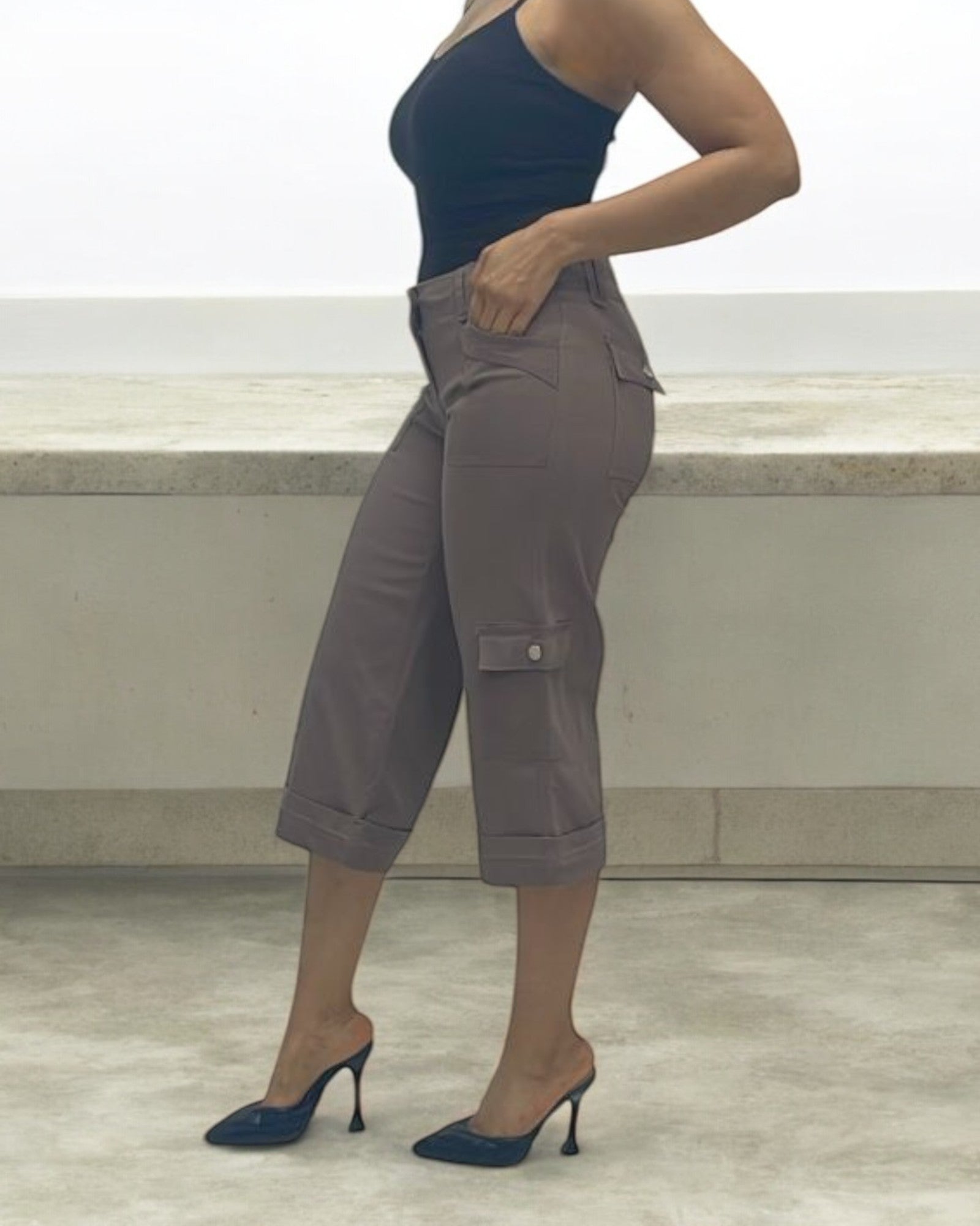 Ladies Brown 3/4 Pants - StylePhase SA