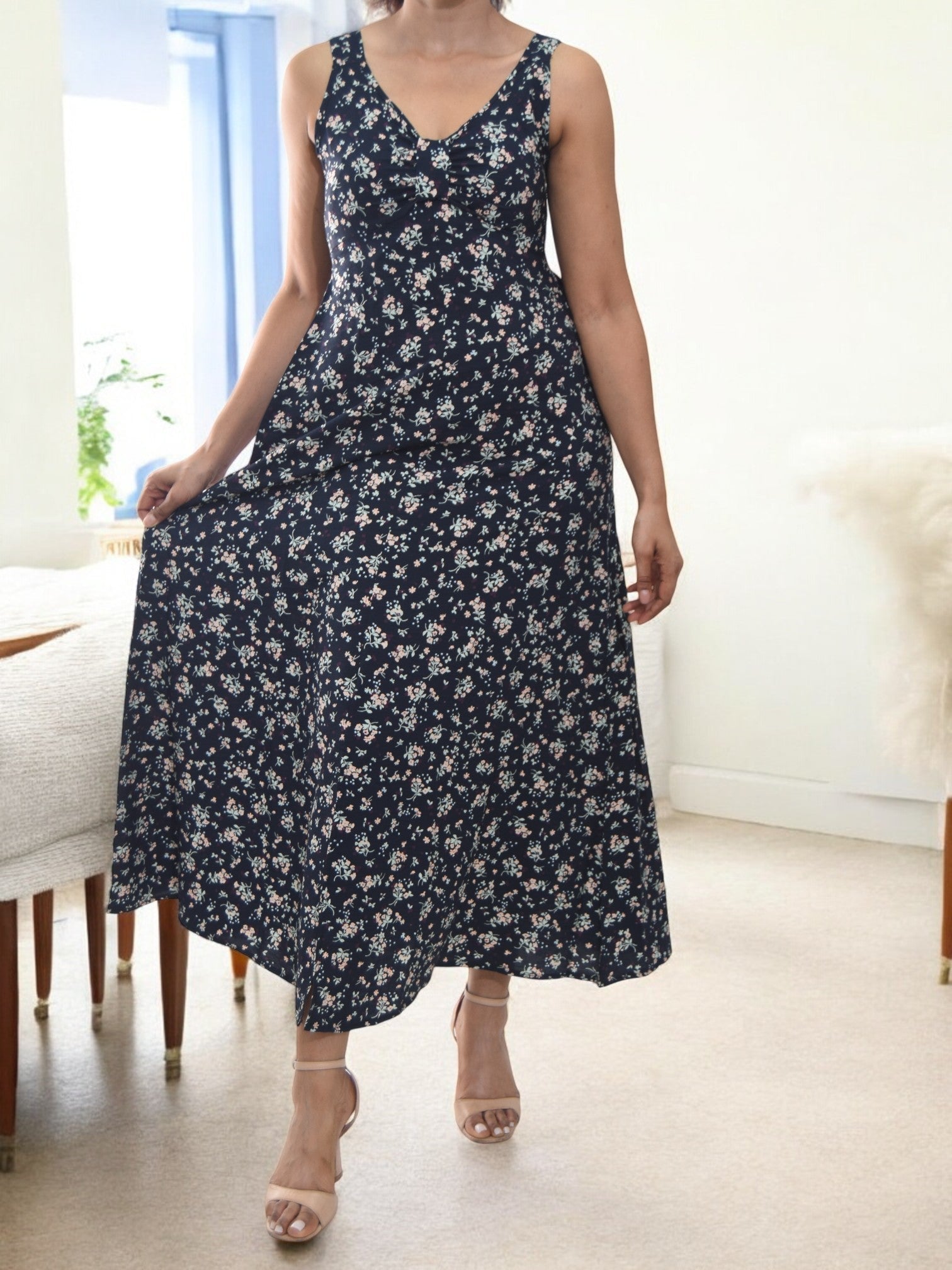 Ladies Front Slit Dress - Black Mini Floral - StylePhase SA