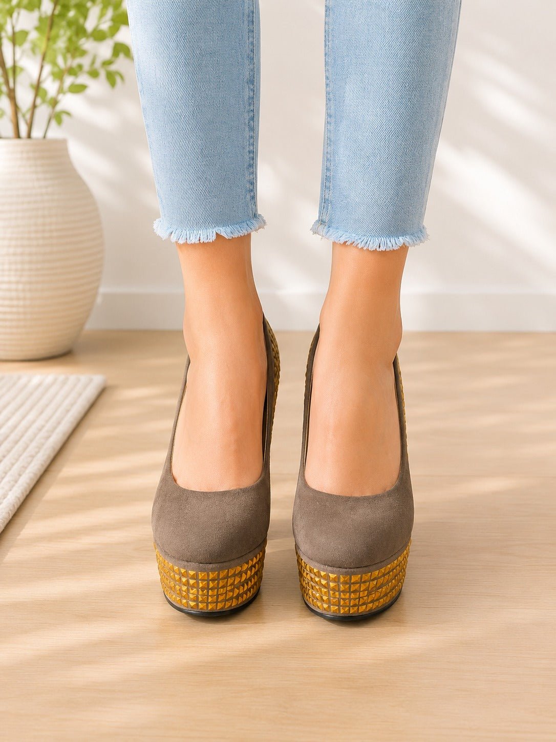 Ladies Khaki Diamante Heel - StylePhase SA