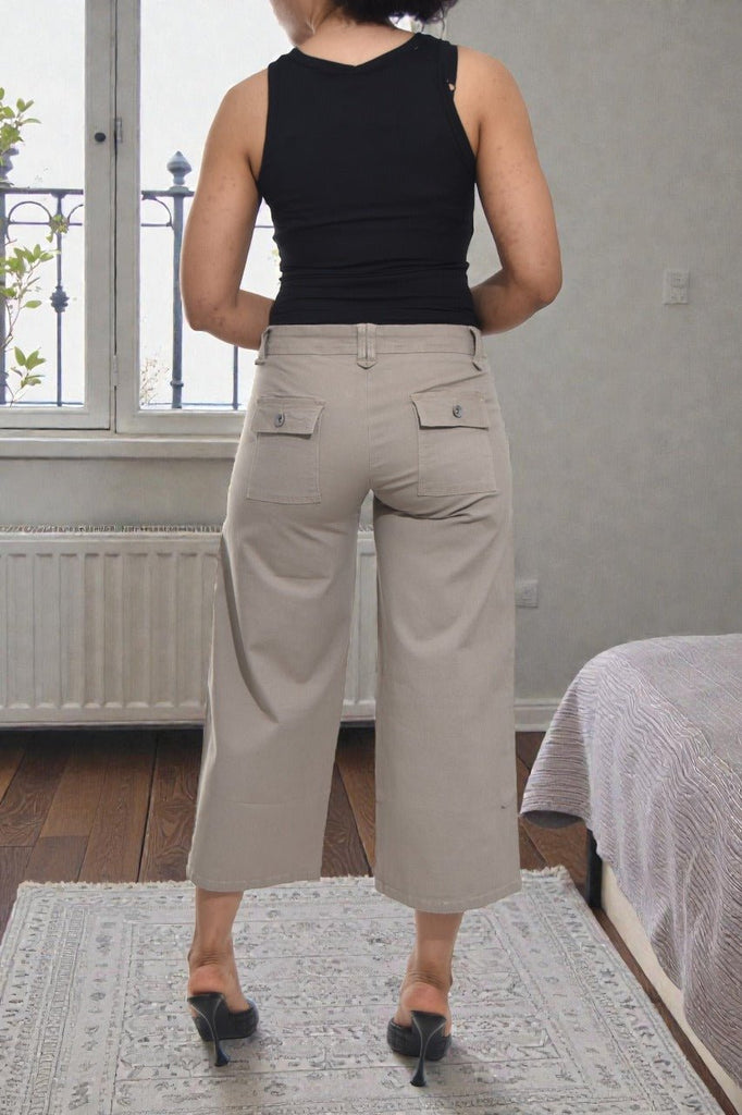 Ladies Light Grey 3/4 Pants - StylePhase SA