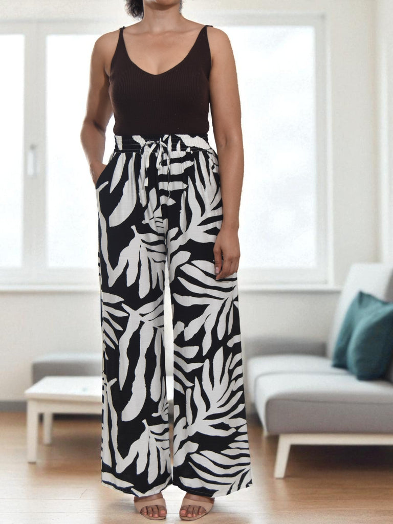 Ladies New Feeling Black Pocket Pants - StylePhase SA
