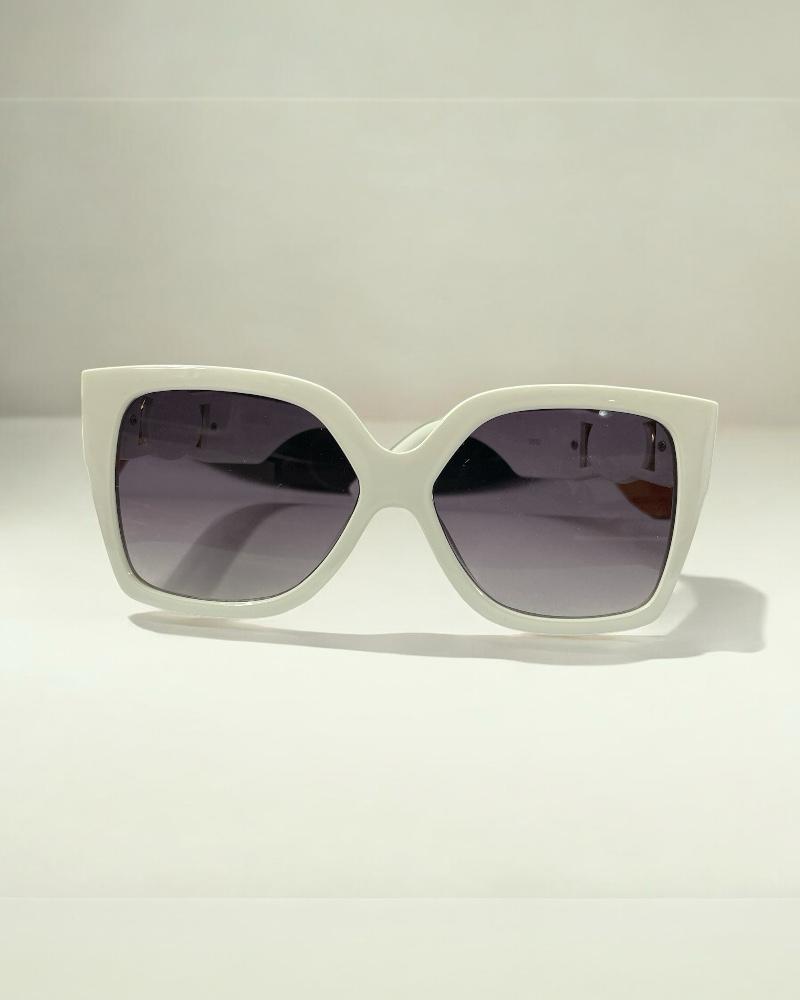 Ladies Oversized Sunnies - StylePhase SA