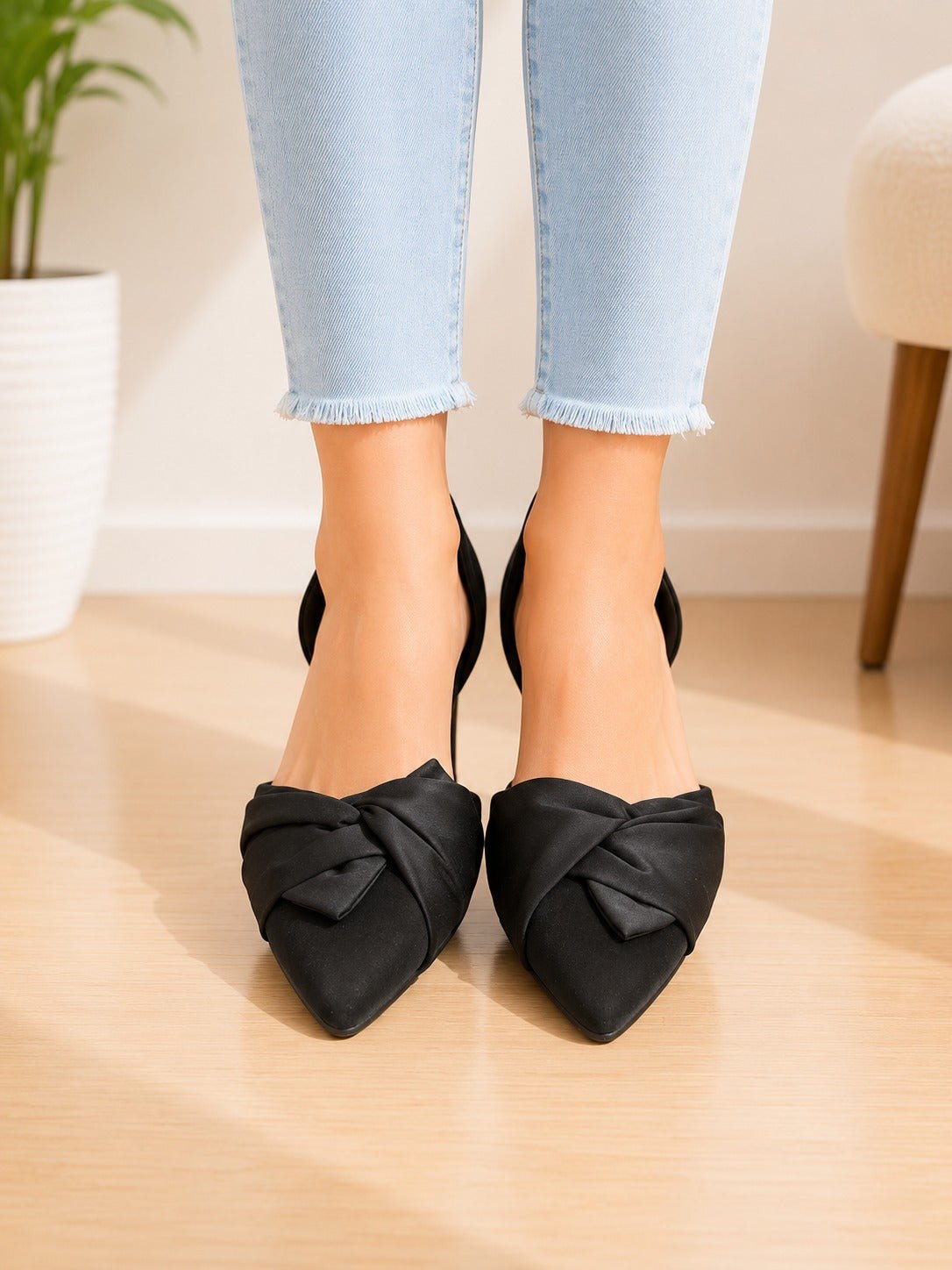 Ladies Sofia Black Bow Pointed Heels - StylePhase SA