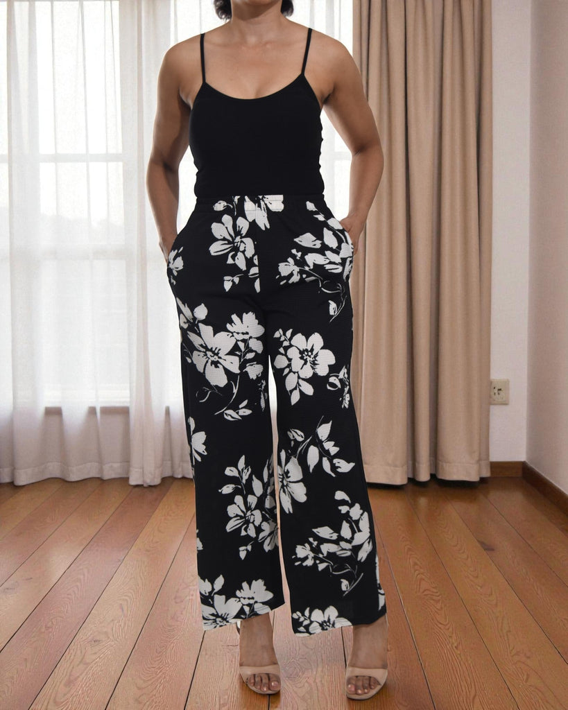 Ladies White Floral Pocket Pants - StylePhase SA