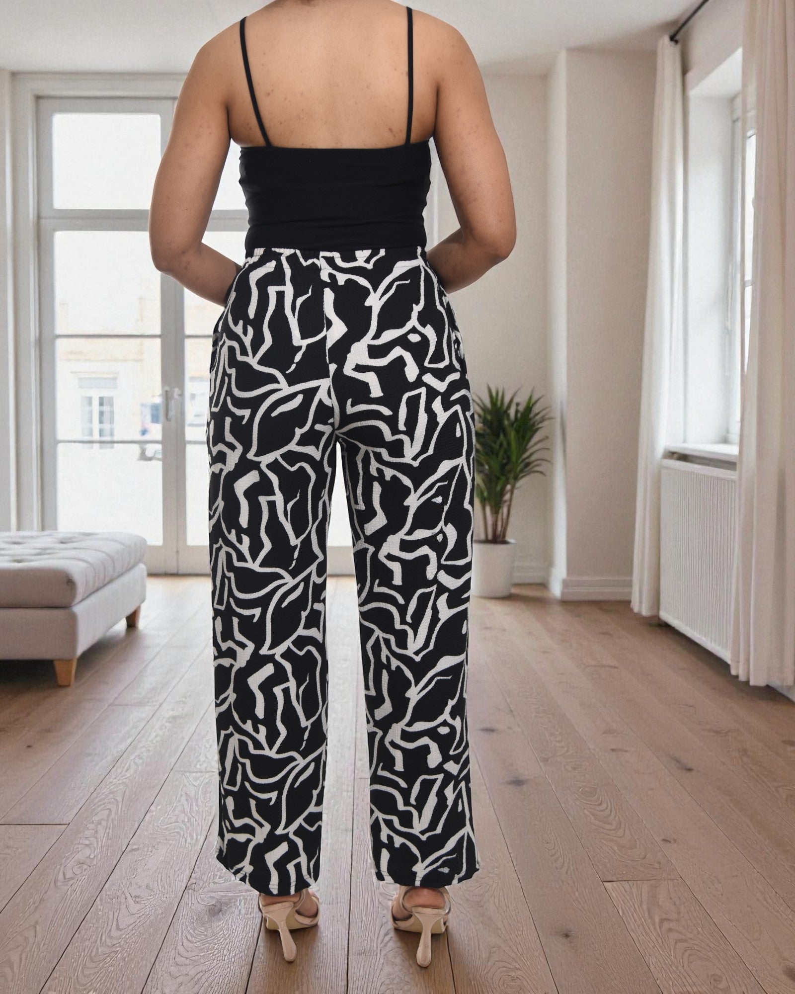 Ladies White Floral Printed Pocket Pants - StylePhase SA