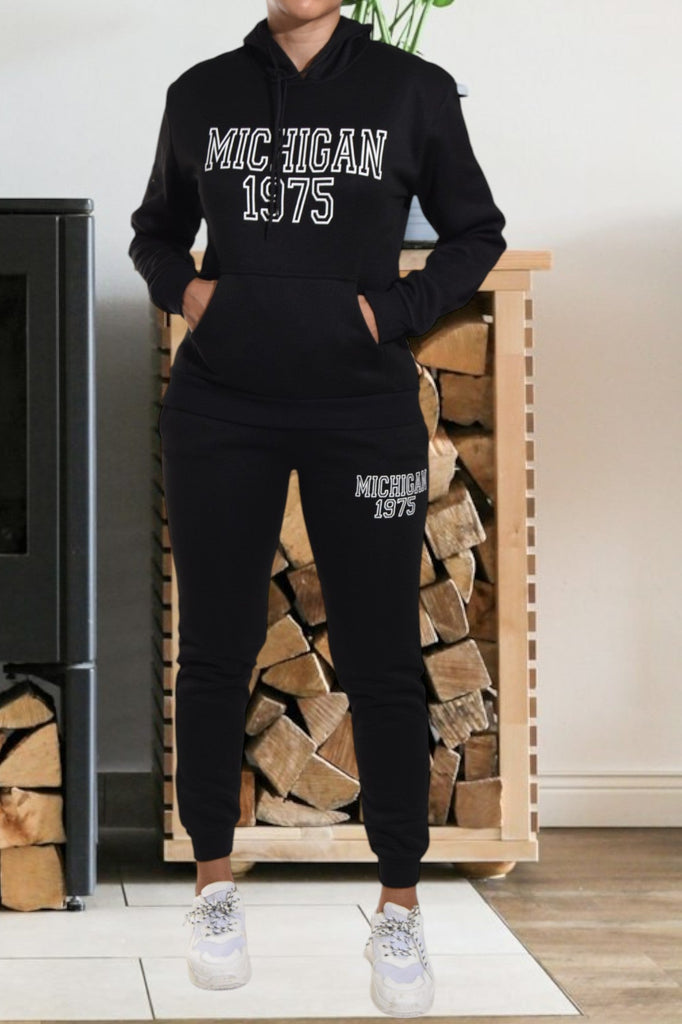 Letter Graphic Black Hoody Tracksuit - StylePhase SA