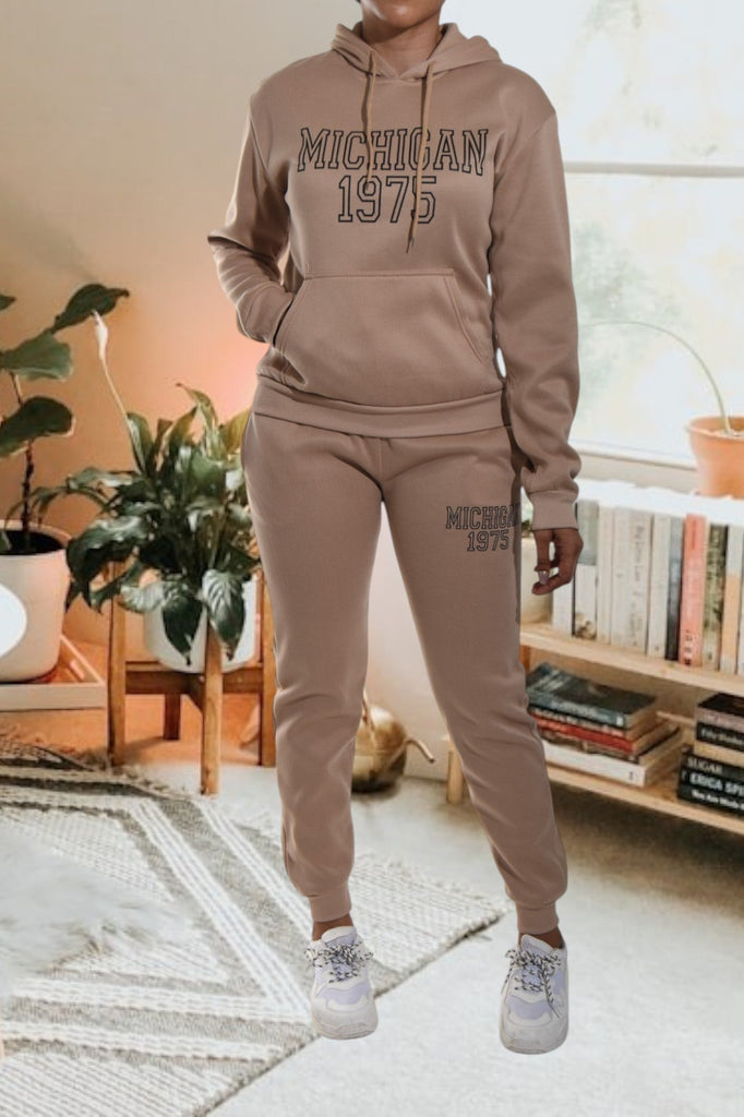 Letter Graphic Brown Hoody Tracksuit - StylePhase SA