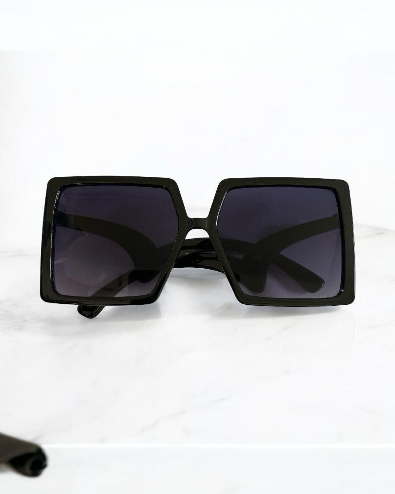 Oversized Square Frame Sunglasses - StylePhase SA