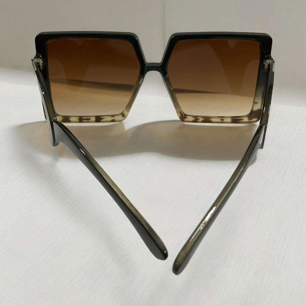 Oversized Square Frame Sunglasses - StylePhase SA