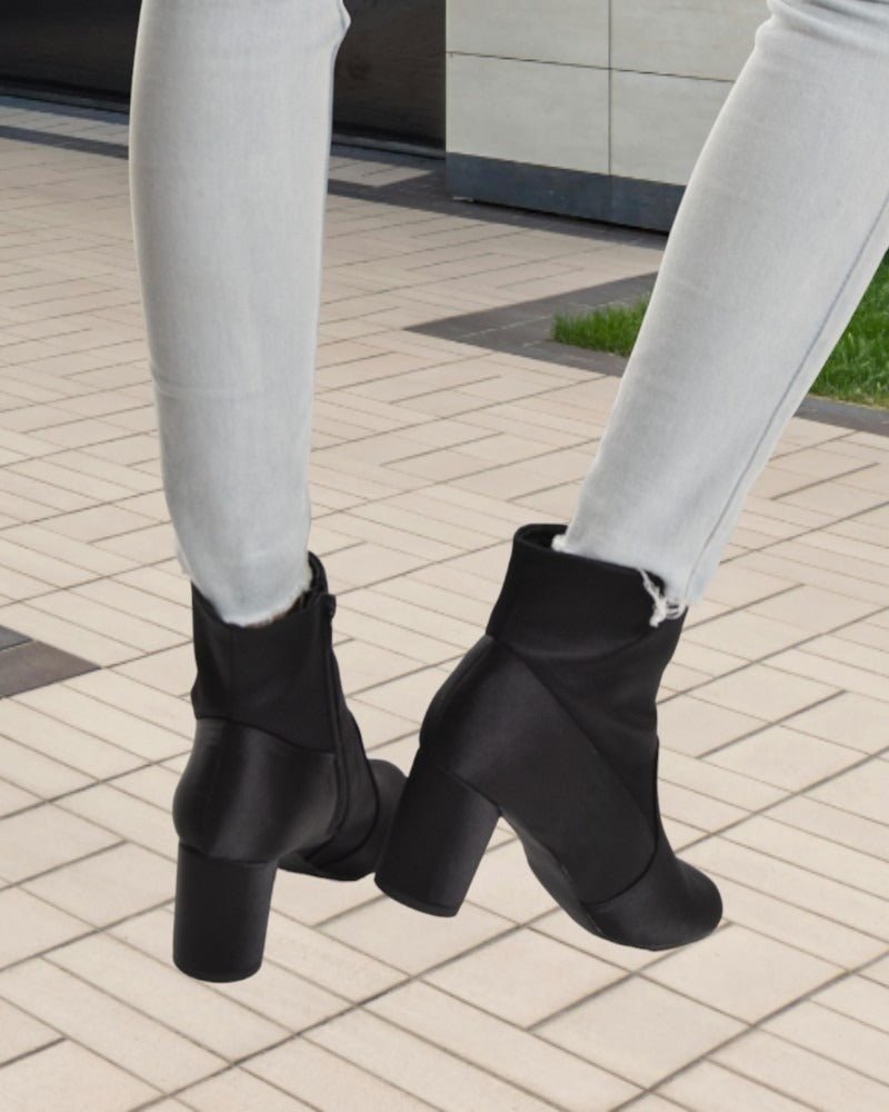 Quintessa Black Boots - StylePhase SA