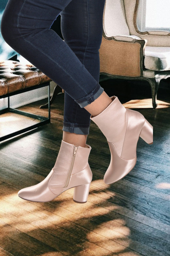 Quintessa Nude Boots - StylePhase SA