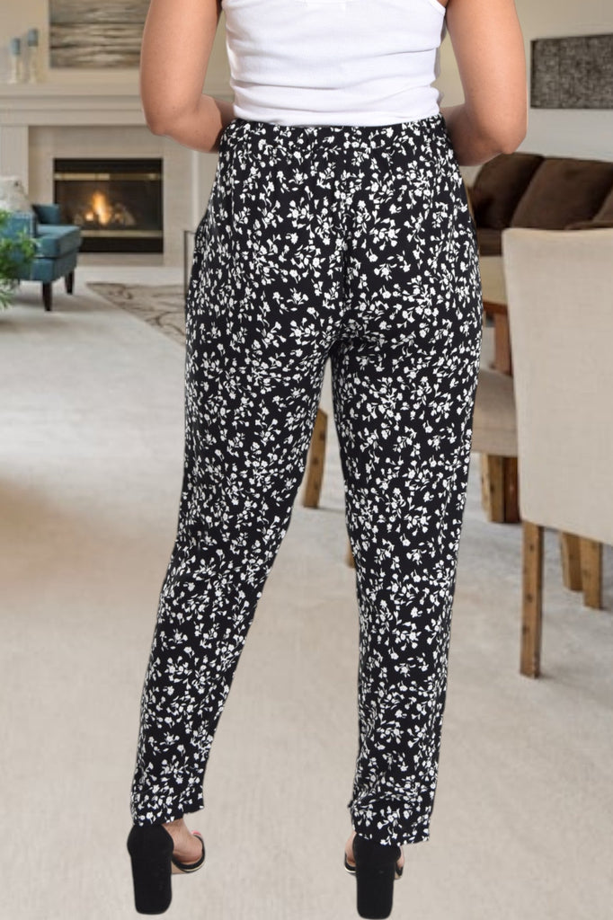 White Floral Pocket Pants - StylePhase SA