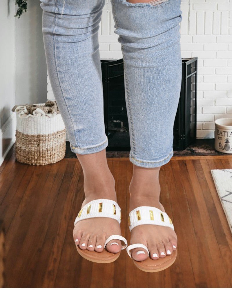 White Leather Flat Sandals - StylePhase SA