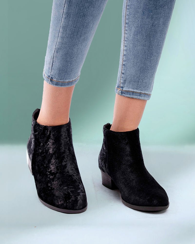 Black 2025 velvet boots