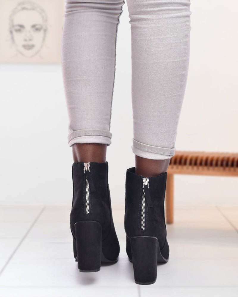 Eugenie Black Boots - StylePhase SA