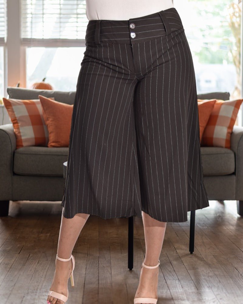 Ladies Brown Stripe Capri Pants - StylePhase SA